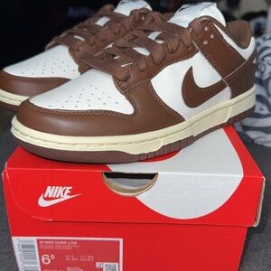 Nike Women’s Dunks